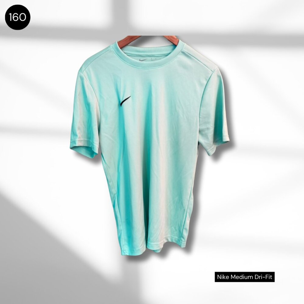 Nike Dri-FIT T-Shirt | Medium | Light Blue Athletic Top